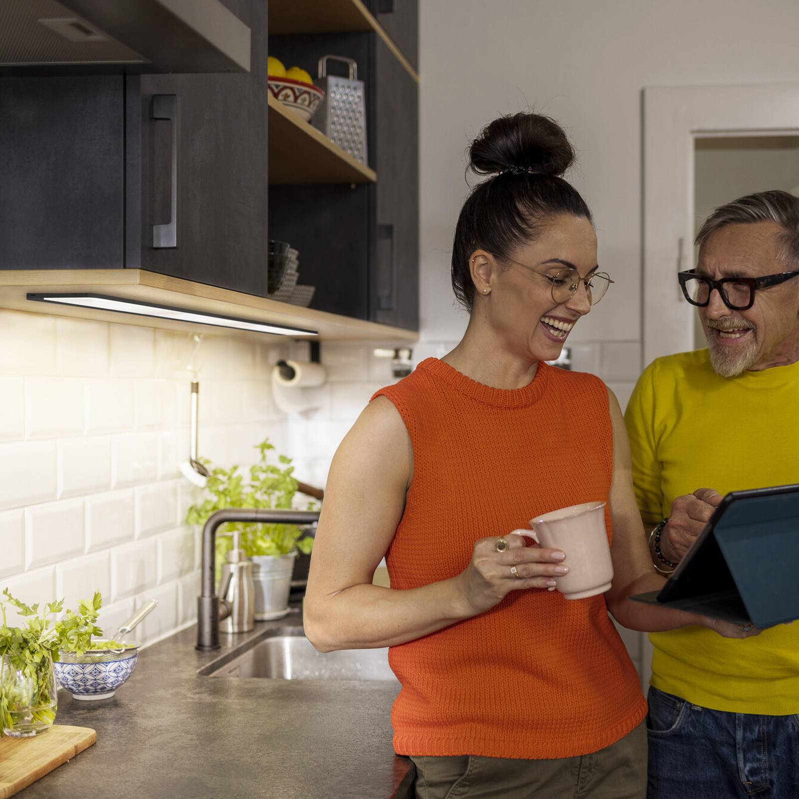 OSRAM LED podsvietenie Panel 30 x 10 cm čierne CCT stmievateľné OSRAM LED podsvietenie Panel 30 x 10 cm čierne CCT stmievateľné