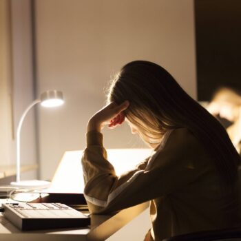 OSRAM stolová LED lampa Office Line Desk Cylinder biela CCT stmievateľné