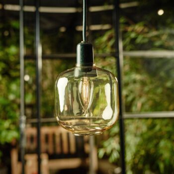 Philips E14 LED sviečka 4,3 W teplá biela filament