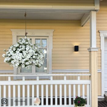 Philips Hue Resonate LED vonkajšie nástenné svietidlo, RGBW, čierne