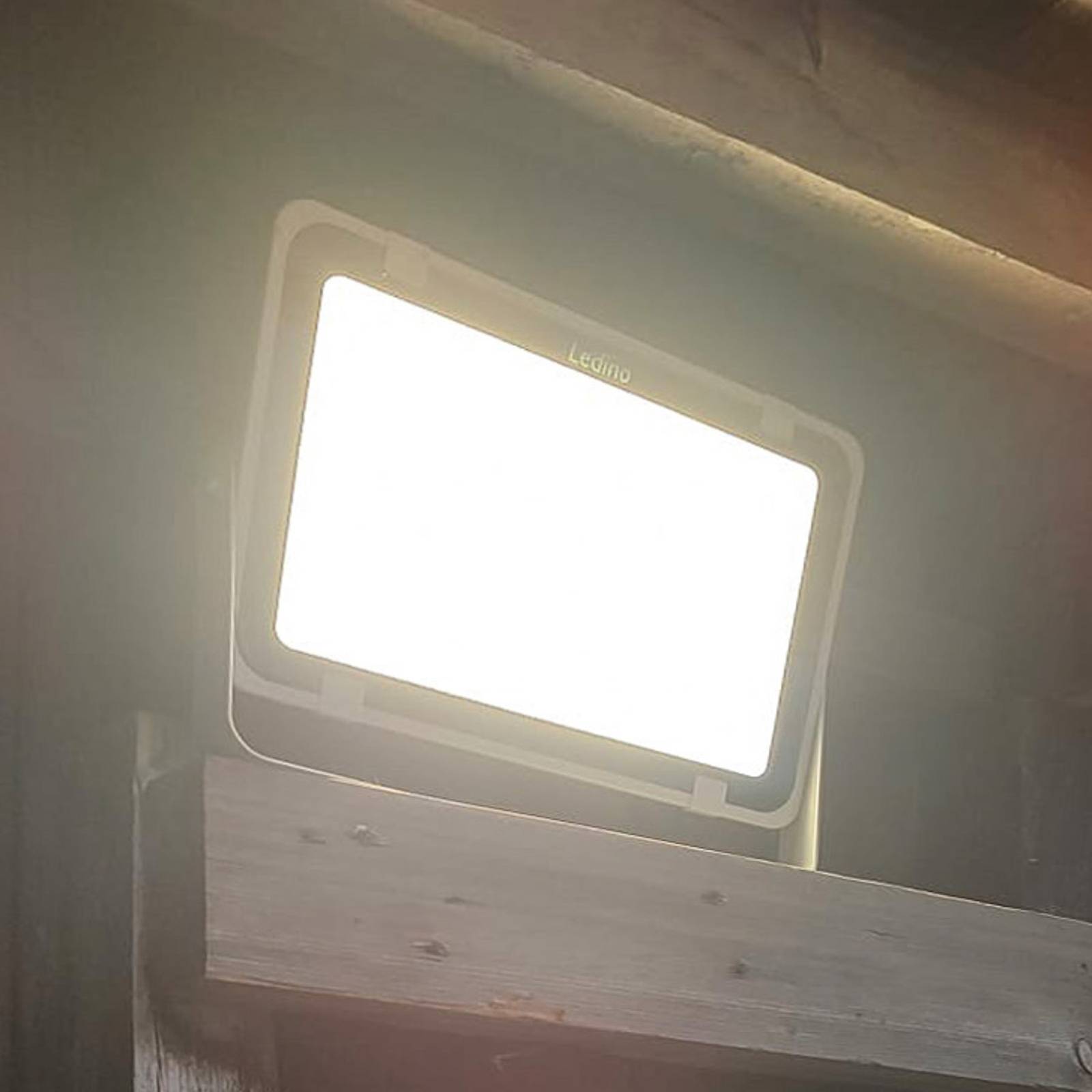 Pracovný LED reflektor Oberbilk, 4 000 K, 300 W Pracovný LED reflektor Oberbilk, 4 000 K, 300 W