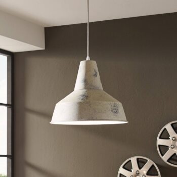 So širokým tienidlom – závesná lampa Berenice