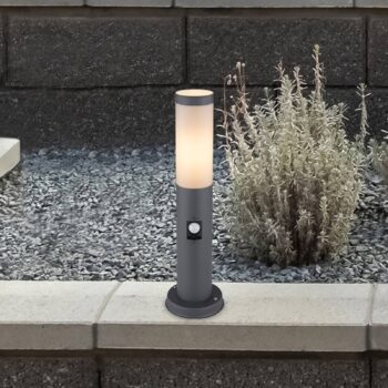 Soklové svetlo Boston, výška 45 cm, so snímačom