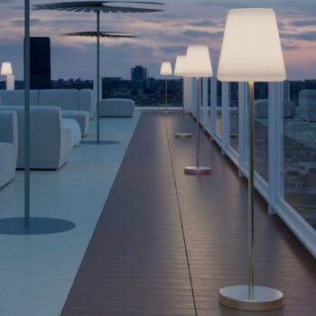 Solárna stojacia lampa Newgarden Lola Slim 120 antracitová