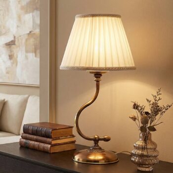 Stolná lampa Classic so zakriveným rámom