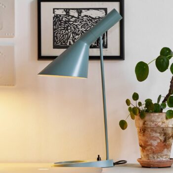 Stolná lampa Louis Poulsen AJ Mini, petrolejová