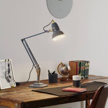 Stolová lampa Anglepoise Original 1227, sivá/mosadz