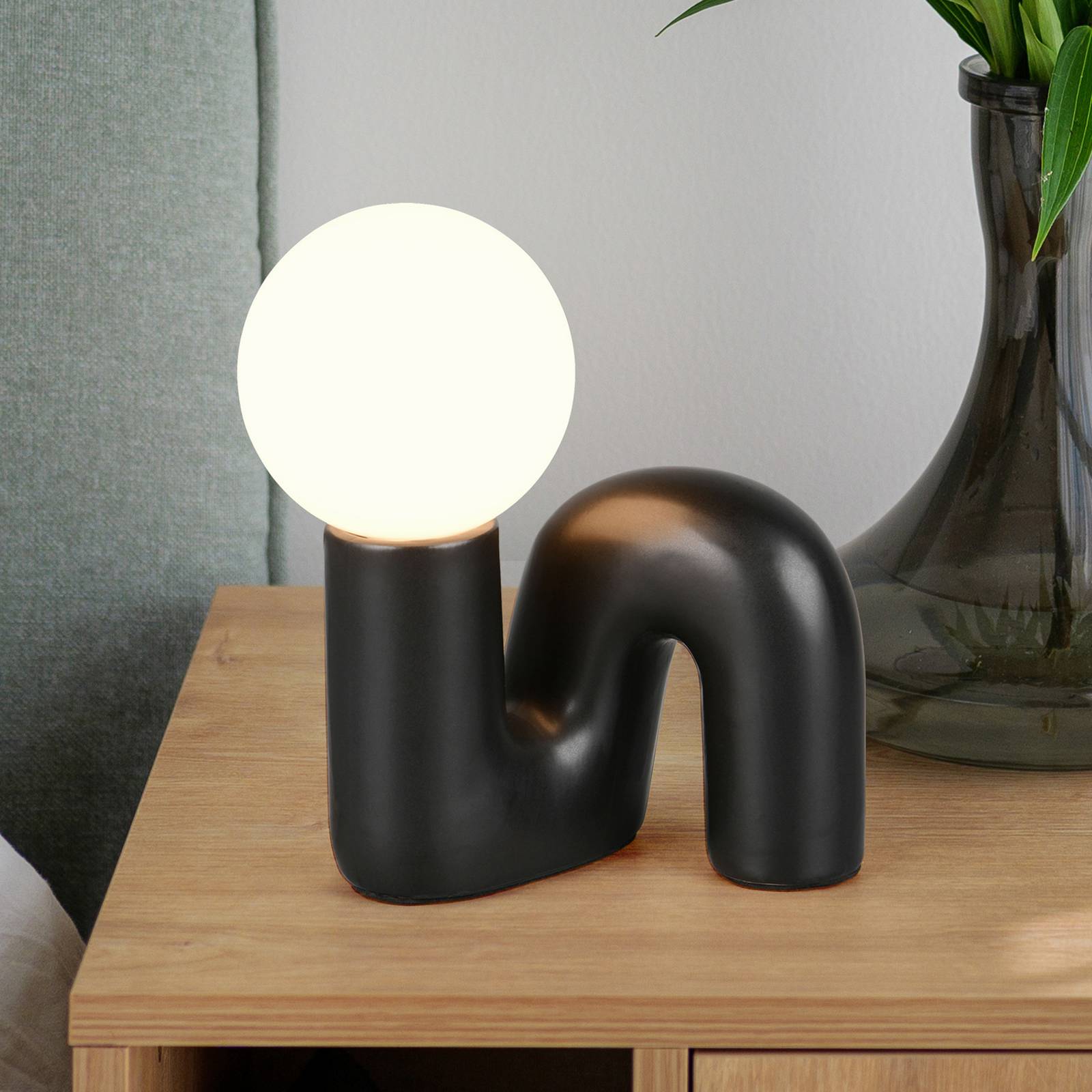 Stolová lampa Quinn, čierna, výška 22 cm, keramika/sklo, G9 Stolová lampa Quinn, čierna, výška 22 cm, keramika/sklo, G9