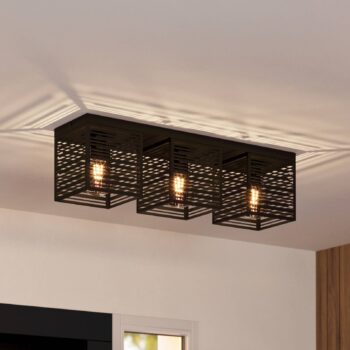 Stropné svietidlo Piedritas, tri čierne štvorcové tienidlá