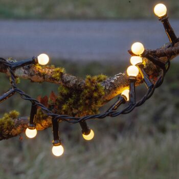 Svetelná LED reťaz Berry Mini, časovač, biela