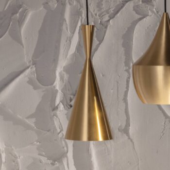 Tom Dixon LED závesné svietidlo Beat Tall, mosadzová farba, Ø 19 cm