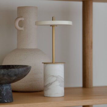 UMAGE LED dobíjacia stolná lampa Asteria Move Mini, biela 26 cm IP44