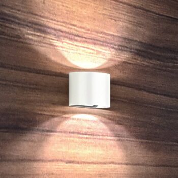 Vonkajšie nástenné svietidlo LED Matteo, biele, šírka 14 cm, 2 svetlá.