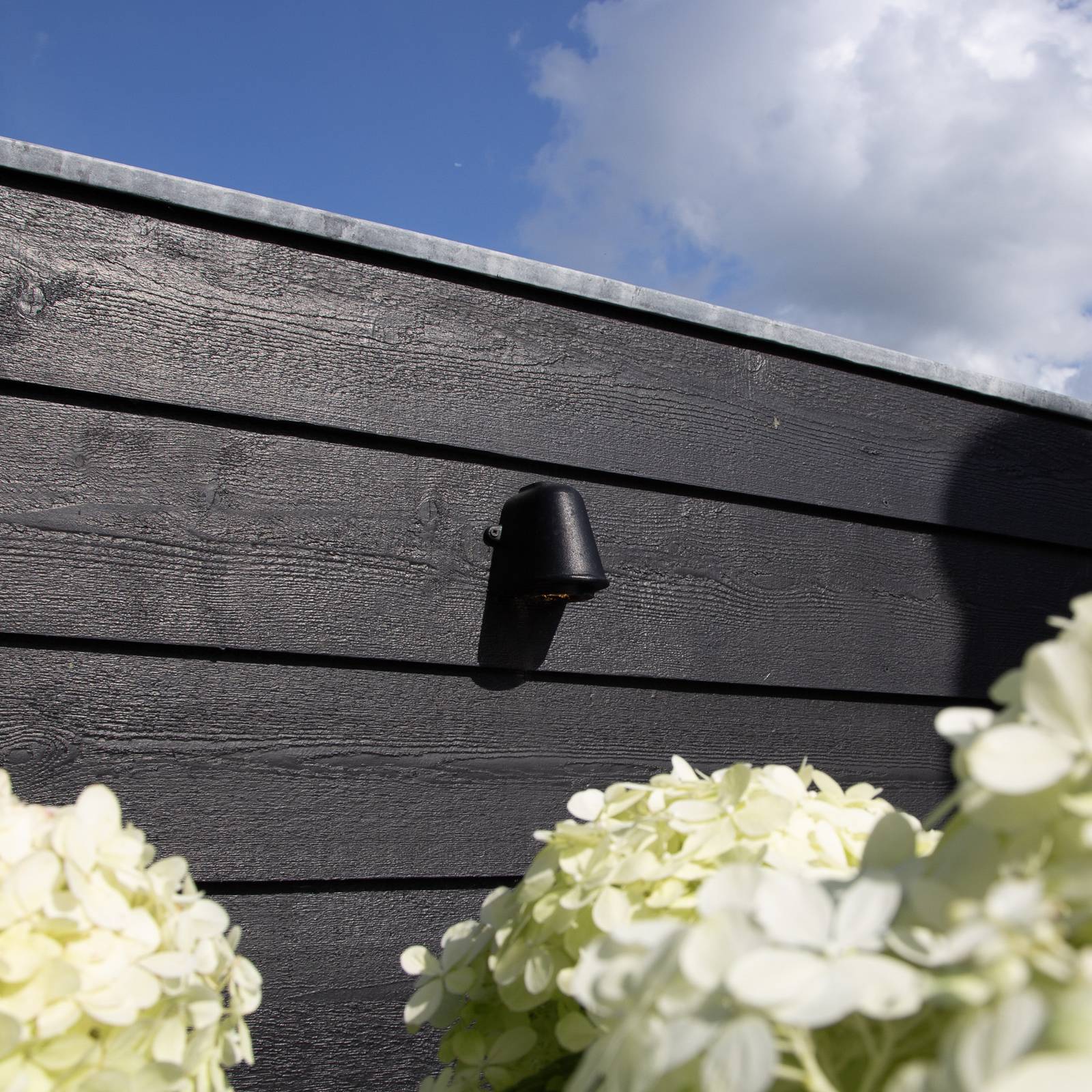 Vonkajšie nástenné svietidlo Offshore, IP44, čierne Vonkajšie nástenné svietidlo Offshore, IP44, čierne