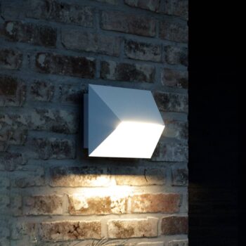 Vonkajšie nástenné svietidlo Pontio 27, šírka 27 cm, biele