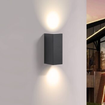 Vonkajšie nástenné svietidlo Prios Tetje, čierne, hranaté, 16 cm