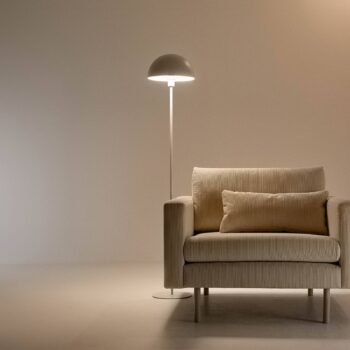 WiZ P45 LED žiarovka E27 4,9 W kvapka saténová RGBW