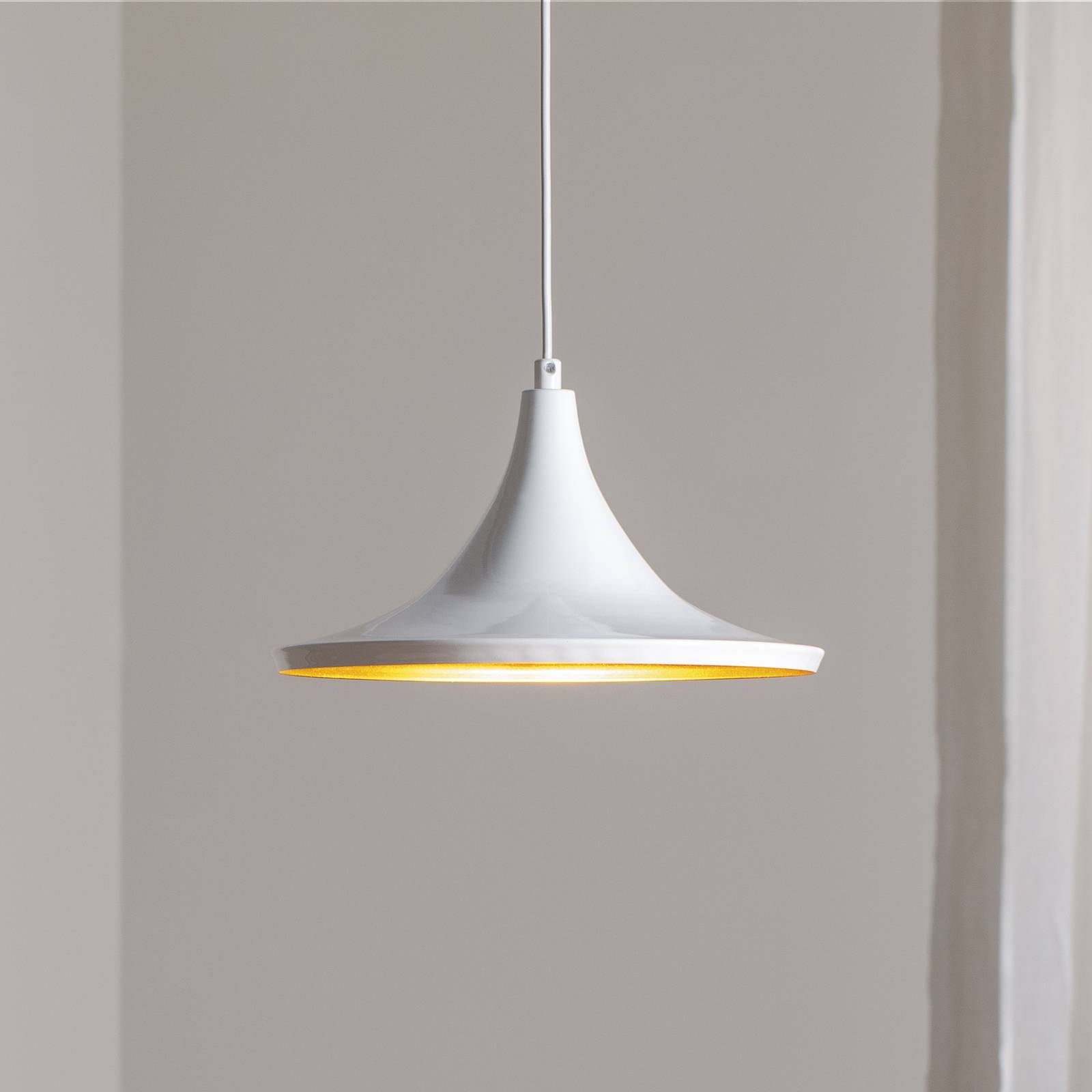 Závesné svetlo Genisy, biele, Ø 31 cm, kov, E27 Závesné svetlo Genisy, biele, Ø 31 cm, kov, E27