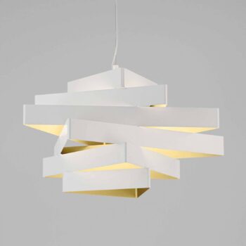 Závesné svetlo Miles pozostávajúce zo šiestich trojuholníkov