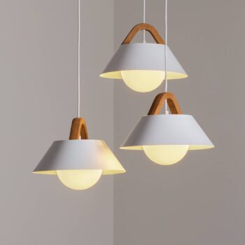 Závesné svietidlo Funda, biele, Ø 64 cm, 3-pl., kov/sklo