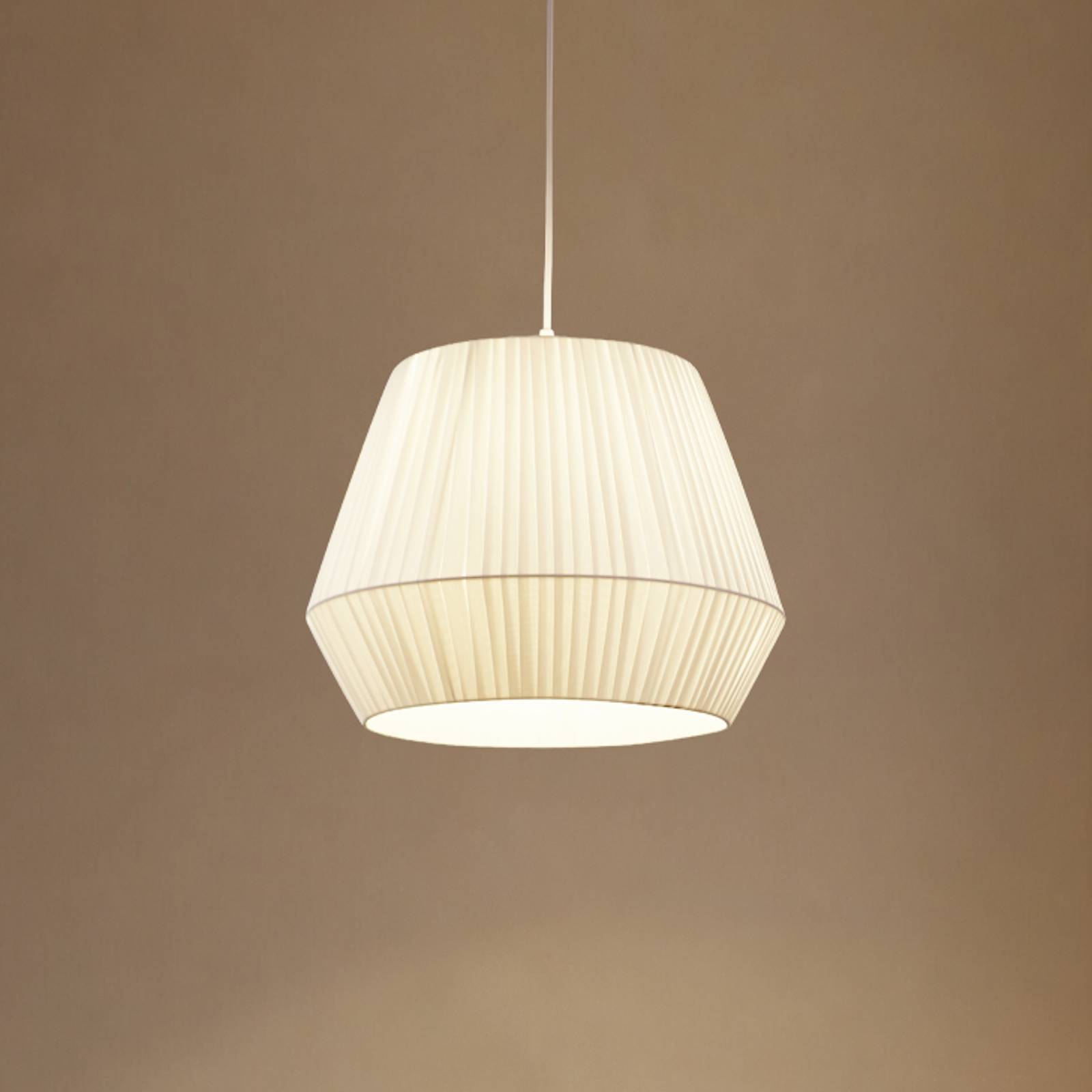 Závesné svietidlo Lindby Vitore, Ø 40 cm, textil, biela Závesné svietidlo Lindby Vitore, Ø 40 cm, textil, biela