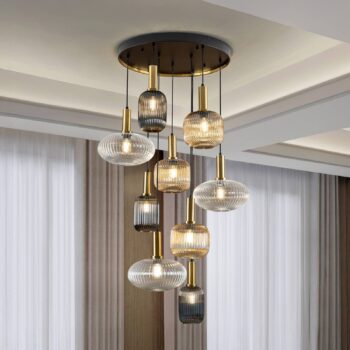 Závesné svietidlo Norma, stmievateľné, 9-pl. diaľkové ovládanie, čierna/mosadz