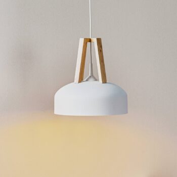 Závesné svietidlo North s drevom prírodné, bielym tienidlom na lampu