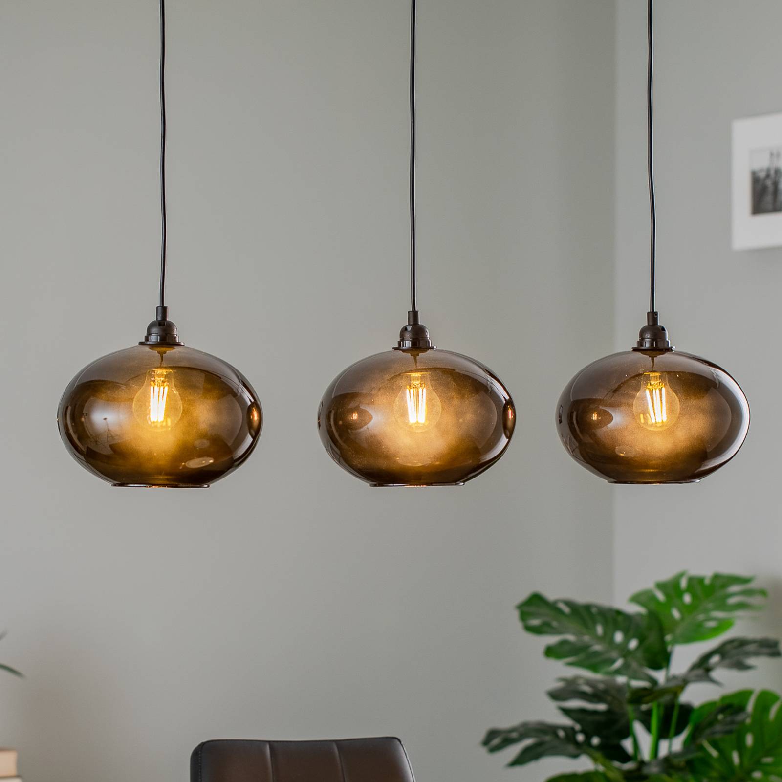 Závesné svietidlo Smoked 052 3-svetelné lineárne sklo Ø27cm Závesné svietidlo Smoked 052 3-svetelné lineárne sklo Ø27cm